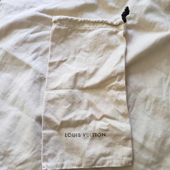 Limited Time Listing Authentic Louis Vuitton Rose Monogram Etole Mahina Scarf - Picture 9 of 9